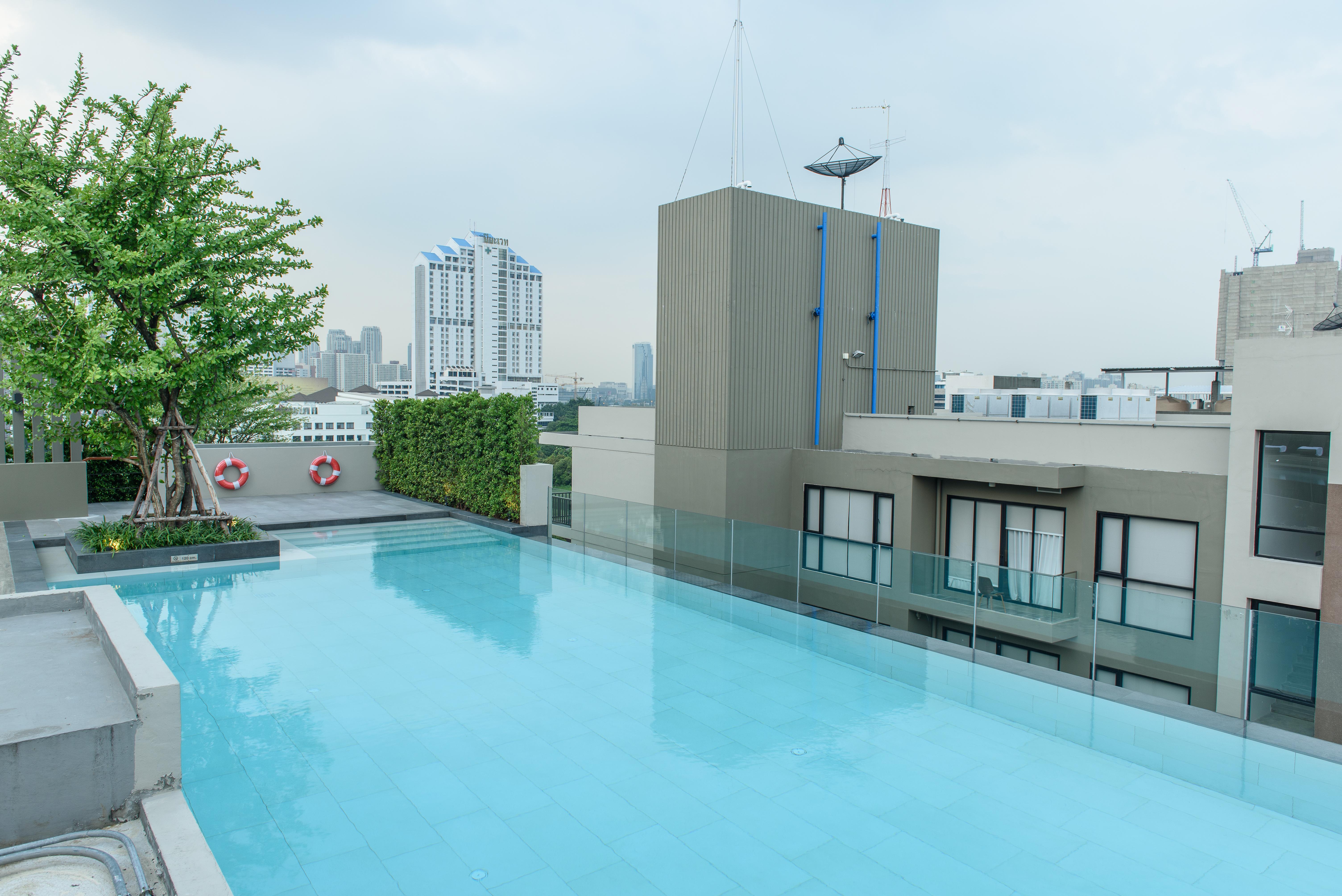 Alix Bangkok Hotel Esterno foto